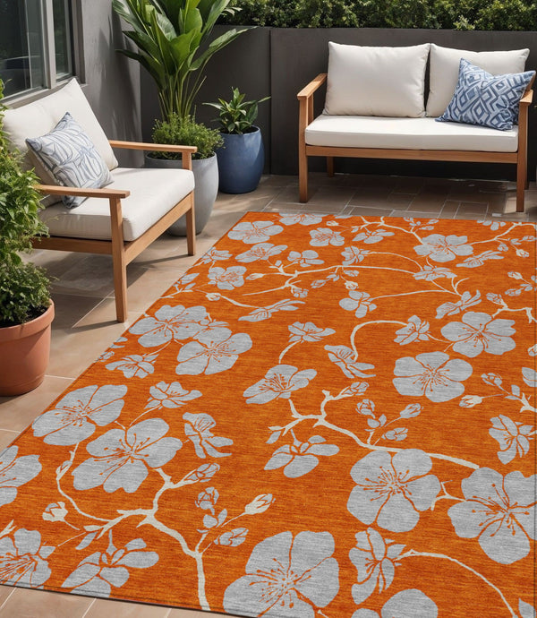 Homeroots 3' Black And Gold Floral Washable Area Rug For Indoor And Outdoor Use – Durable And Stylish Design 5' X 8' Polyester 600031