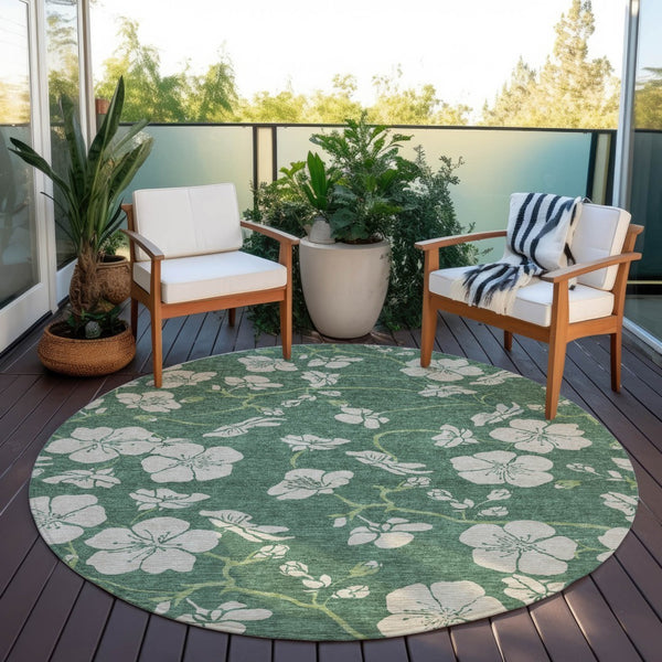 Homeroots 3' Black And Gold Floral Washable Area Rug For Indoor And Outdoor Use – Durable And Stylish Design 8' Round Polyester 600050