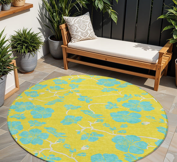 Homeroots 3' Black And Gold Floral Washable Area Rug For Indoor And Outdoor Use – Durable And Stylish Design 8' Round Polyester 600056