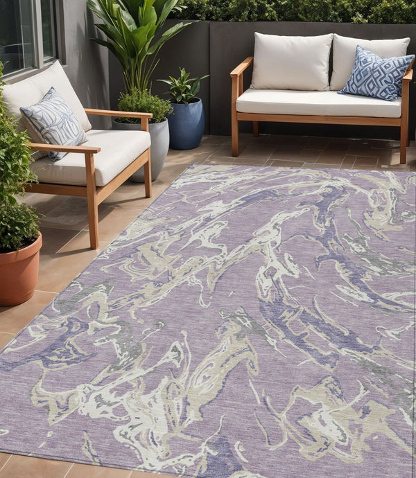 Homeroots 3' Artichoke Green And Ivory Abstract Washable Rug For Indoor And Outdoor Use - Stylish And Durable 5' X 8' Polyester 600103