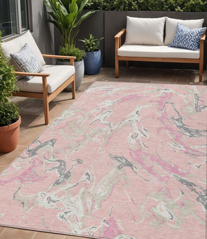 Homeroots 3' Artichoke Green And Ivory Abstract Washable Rug For Indoor And Outdoor Use - Stylish And Durable 5' X 8' Polyester 600121