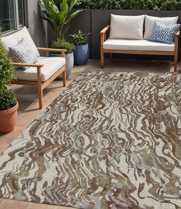 Homeroots 3' Beige Brown And Ivory Abstract Washable Area Rug For Indoor Or Outdoor Comfort And Style 5' X 8' Polyester 600277