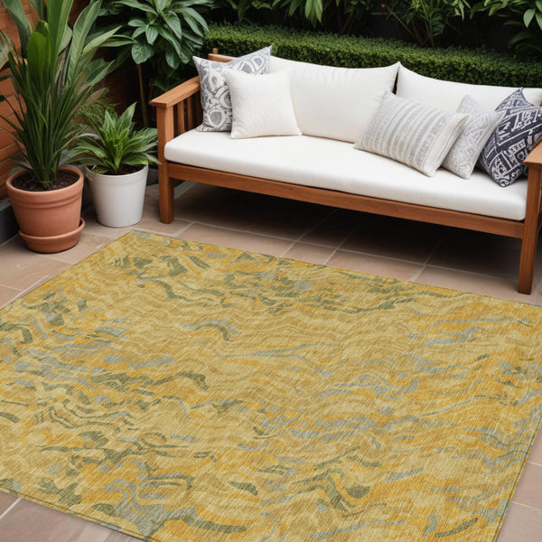 Homeroots 3' Beige Brown And Ivory Abstract Washable Area Rug For Indoor Or Outdoor Comfort And Style 10' X 14' Polyester 600293