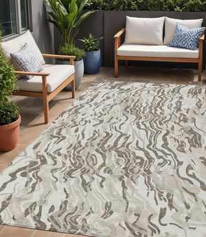 Homeroots 3' Beige Brown And Ivory Abstract Washable Area Rug For Indoor Or Outdoor Comfort And Style 5' X 8' Polyester 600301