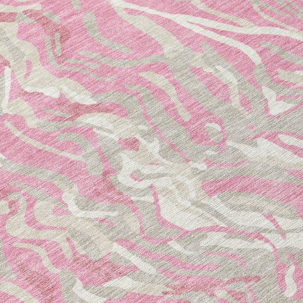HomeRoots 5' Abstract Washable Indoor Outdoor Area Rug in Pink, Gray & Ivory - Modern Design for Any Space 8' Round 600308