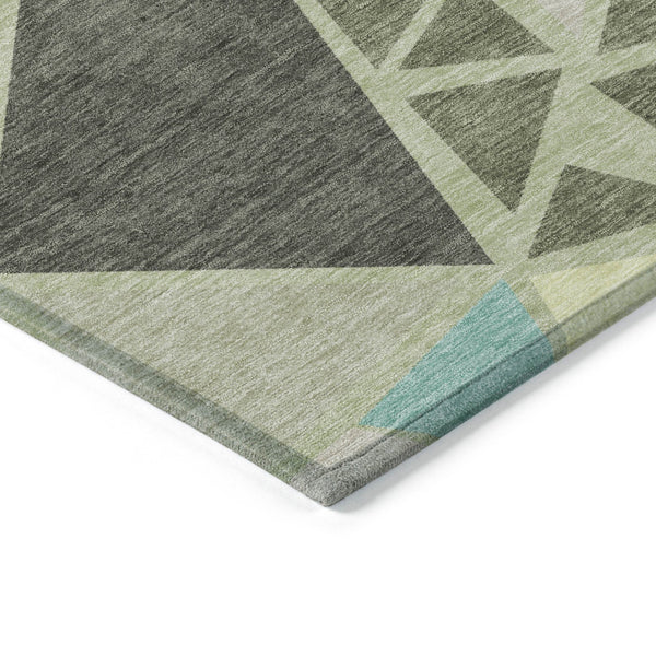 Homeroots 3' Stylish Geometric Artichoke Green And Aqua Washable Area Rug For Indoor And Outdoor Spaces 3' X 5' Polyester 600336