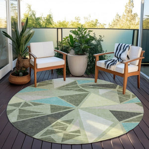 Homeroots 3' Stylish Geometric Artichoke Green And Aqua Washable Area Rug For Indoor And Outdoor Spaces 8' Round Polyester 600338