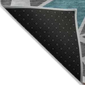 Homeroots 3' Stylish Geometric Artichoke Green And Aqua Washable Area Rug For Indoor And Outdoor Spaces 3' X 5' Polyester 600366