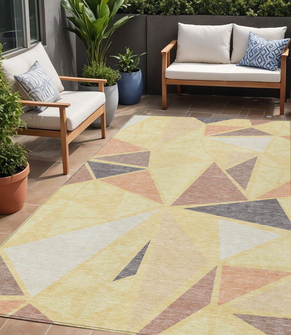 Homeroots 3' Stylish Geometric Artichoke Green And Aqua Washable Area Rug For Indoor And Outdoor Spaces 5' X 8' Polyester 600403