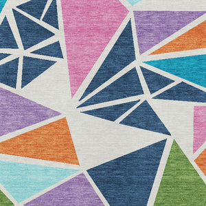 Homeroots 3' Stylish Geometric Artichoke Green And Aqua Washable Area Rug For Indoor And Outdoor Spaces 5' X 8' Polyester 600409