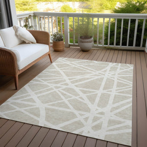 Homeroots 3' Stylish Beige And Ivory Geometric Washable Area Rug For Indoor And Outdoor Spaces - Durable Design 3' X 5' Polyester 600414