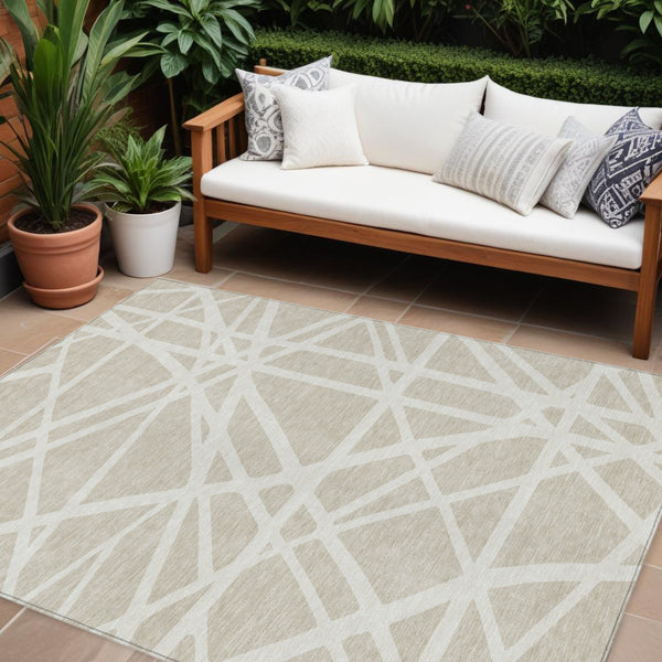 Homeroots 3' Stylish Beige And Ivory Geometric Washable Area Rug For Indoor And Outdoor Spaces - Durable Design 9' X 12' Polyester 600418