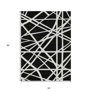 Homeroots 3' Stylish Beige And Ivory Geometric Washable Area Rug For Indoor And Outdoor Spaces - Durable Design 3' X 5' Polyester 600420