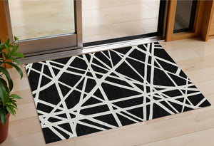 Homeroots 3' Stylish Beige And Ivory Geometric Washable Area Rug For Indoor And Outdoor Spaces - Durable Design 3' X 5' Polyester 600420