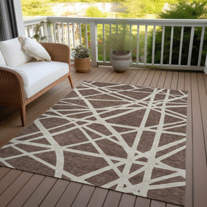 Homeroots 3' Stylish Beige And Ivory Geometric Washable Area Rug For Indoor And Outdoor Spaces - Durable Design 9' X 12' Polyester 600430