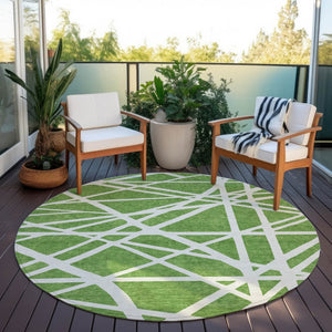 HomeRoots 5' Geometric Green and Ivory Washable Area Rug for Indoor Outdoor Use, Stylish and Durable Design 8' Round 600446