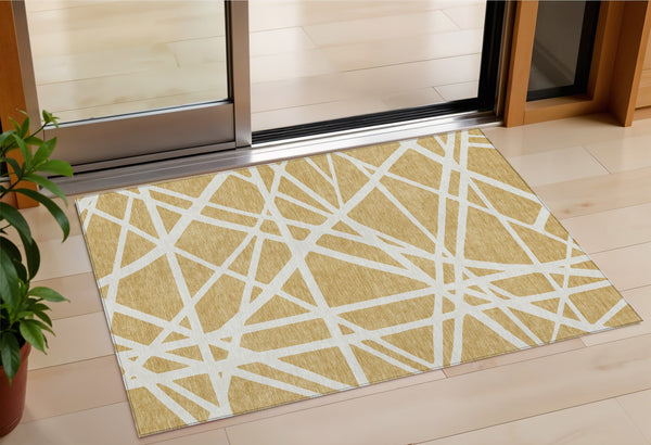 Homeroots 3' Stylish Beige And Ivory Geometric Washable Area Rug For Indoor And Outdoor Spaces - Durable Design 3' X 5' Polyester 600450