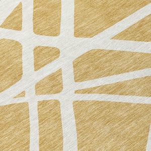 Homeroots 3' Stylish Beige And Ivory Geometric Washable Area Rug For Indoor And Outdoor Spaces - Durable Design 8' Round Polyester 600452