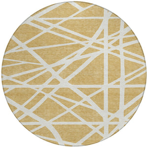 Homeroots 3' Stylish Beige And Ivory Geometric Washable Area Rug For Indoor And Outdoor Spaces - Durable Design 8' Round Polyester 600452