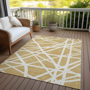 Homeroots 3' Stylish Beige And Ivory Geometric Washable Area Rug For Indoor And Outdoor Spaces - Durable Design 10' X 14' Polyester 600455