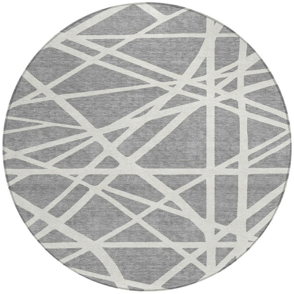 Homeroots 3' Stylish Beige And Ivory Geometric Washable Area Rug For Indoor And Outdoor Spaces - Durable Design 8' Round Polyester 600458
