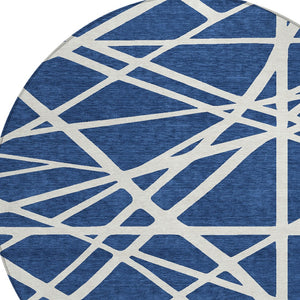 Homeroots 3' Stylish Beige And Ivory Geometric Washable Area Rug For Indoor And Outdoor Spaces - Durable Design 8' Round Polyester 600476