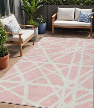 Homeroots 3' Stylish Beige And Ivory Geometric Washable Area Rug For Indoor And Outdoor Spaces - Durable Design 5' X 8' Polyester 600481