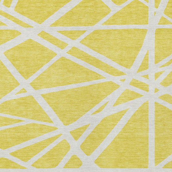 Homeroots 3' Stylish Beige And Ivory Geometric Washable Area Rug For Indoor And Outdoor Spaces - Durable Design 8' X 10' Polyester 600501