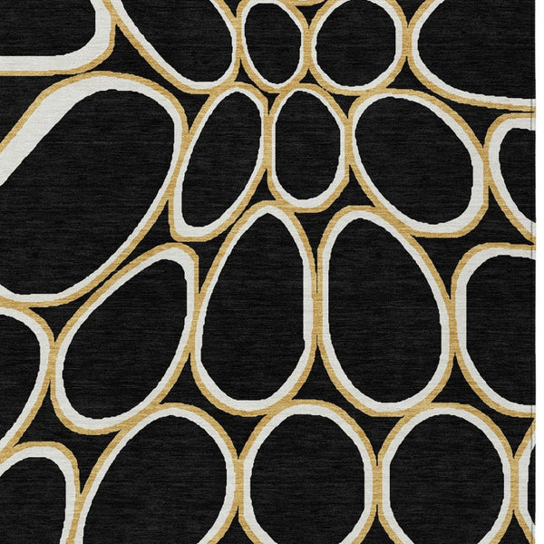 Homeroots 3' Artichoke Green And Ivory Abstract Washable Area Rug For Indoor And Outdoor Use, Durable Design 5' X 8' Polyester 600517