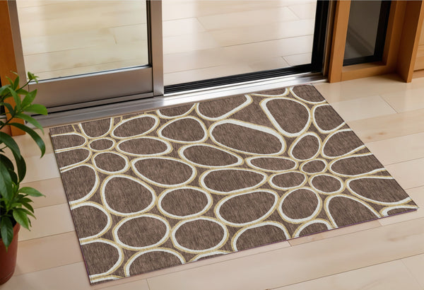 Homeroots 3' Artichoke Green And Ivory Abstract Washable Area Rug For Indoor And Outdoor Use, Durable Design 3' X 5' Polyester 600522