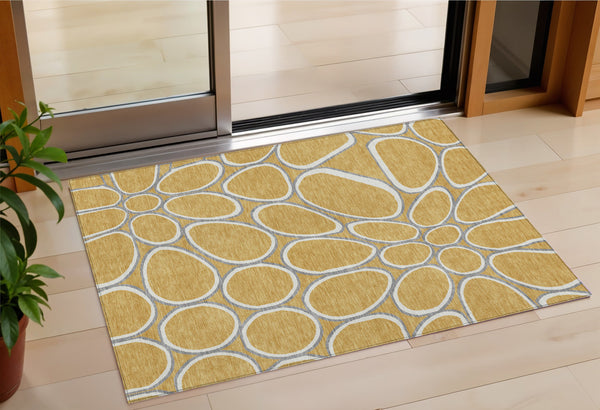 Homeroots 3' Artichoke Green And Ivory Abstract Washable Area Rug For Indoor And Outdoor Use, Durable Design 3' X 5' Polyester 600528