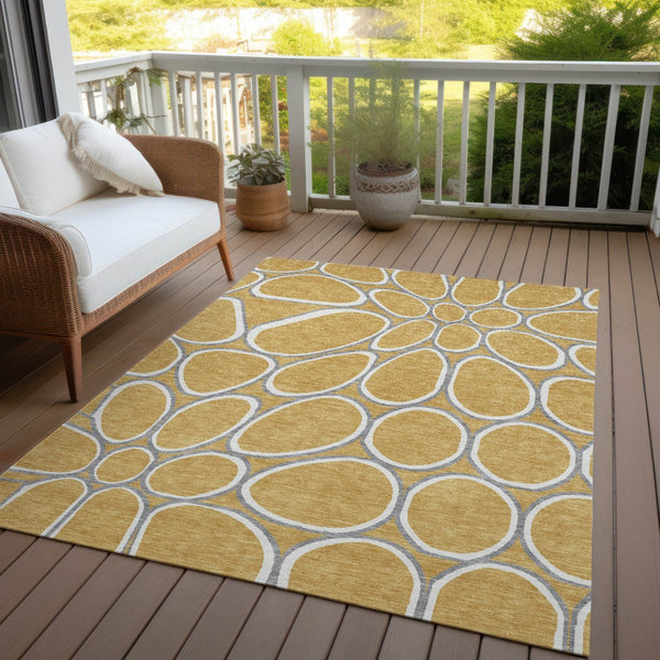 Homeroots 3' Artichoke Green And Ivory Abstract Washable Area Rug For Indoor And Outdoor Use, Durable Design 10' X 14' Polyester 600533