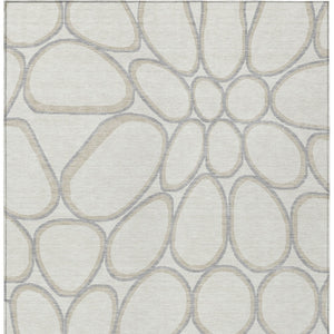 Homeroots 3' Artichoke Green And Ivory Abstract Washable Area Rug For Indoor And Outdoor Use, Durable Design 10' X 14' Polyester 600545