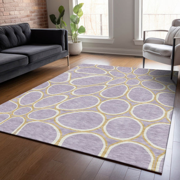 Homeroots 3' Artichoke Green And Ivory Abstract Washable Area Rug For Indoor And Outdoor Use, Durable Design 8' X 10' Polyester 600549