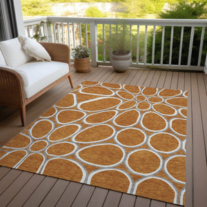 Homeroots 3' Artichoke Green And Ivory Abstract Washable Area Rug For Indoor And Outdoor Use, Durable Design 8' X 10' Polyester 600561