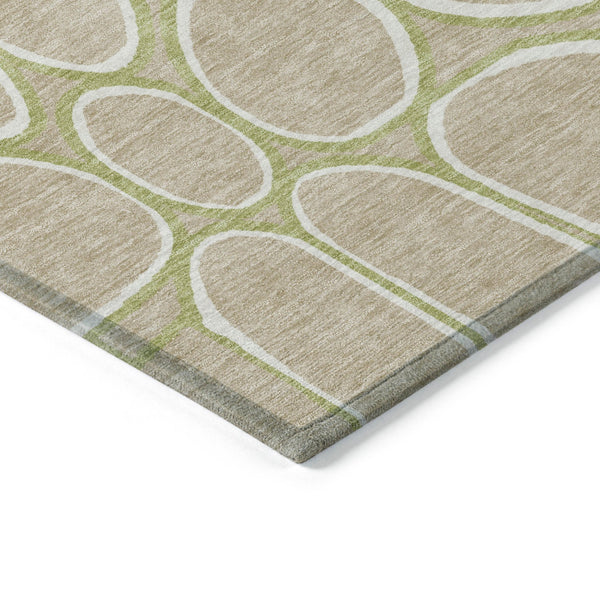 Homeroots 3' Artichoke Green And Ivory Abstract Washable Area Rug For Indoor And Outdoor Use, Durable Design 8' Round Polyester 600566