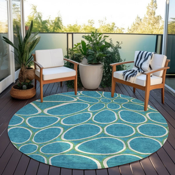 Homeroots 3' Artichoke Green And Ivory Abstract Washable Area Rug For Indoor And Outdoor Use, Durable Design 8' Round Polyester 600572