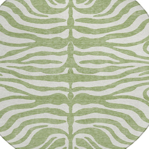 Homeroots 3' Artichoke Green And Ivory Animal Print Washable Area Rug For Indoor Or Outdoor Use, Durable Style 8' Round Polyester 600578
