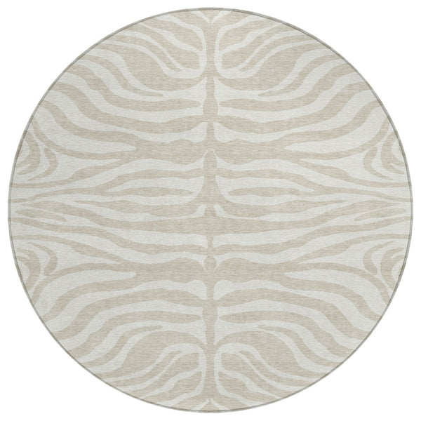 HomeRoots 5' Animal Print Area Rug – Durable, Washable, Indoor/Outdoor Design in Beige and Tan for Any Space 8' Round 600584