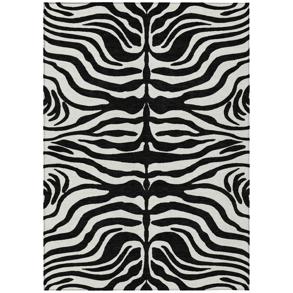 HomeRoots 5' Black and Ivory Animal Print Area Rug - Washable, Durable, Perfect for Indoor and Outdoor Use 5' X 8' 600589