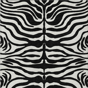 Homeroots 3' Artichoke Green And Ivory Animal Print Washable Area Rug For Indoor Or Outdoor Use, Durable Style 10' X 14' Polyester 600593