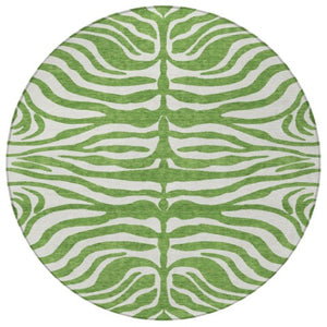 Homeroots 3' Artichoke Green And Ivory Animal Print Washable Area Rug For Indoor Or Outdoor Use, Durable Style 8' Round Polyester 600608