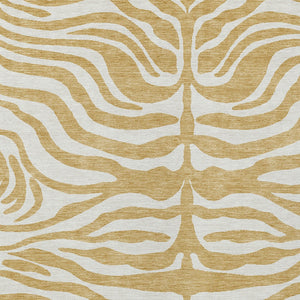 Homeroots 3' Artichoke Green And Ivory Animal Print Washable Area Rug For Indoor Or Outdoor Use, Durable Style 5' X 8' Polyester 600613