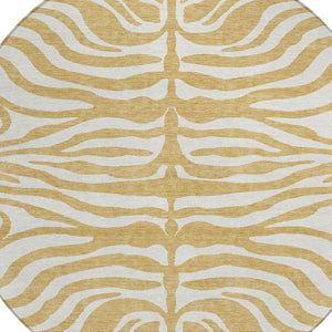 Homeroots 3' Artichoke Green And Ivory Animal Print Washable Area Rug For Indoor Or Outdoor Use, Durable Style 8' Round Polyester 600614