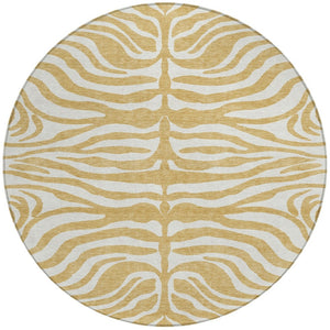 Homeroots 3' Artichoke Green And Ivory Animal Print Washable Area Rug For Indoor Or Outdoor Use, Durable Style 8' Round Polyester 600614