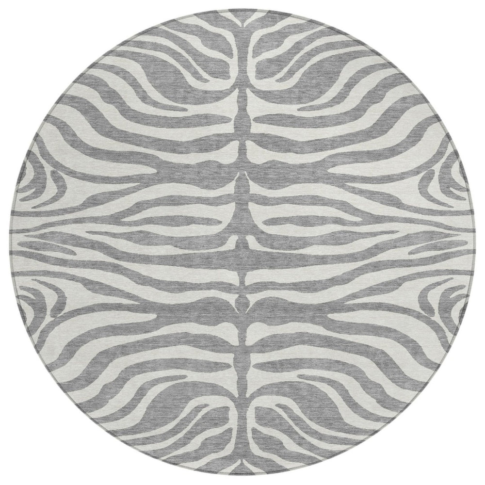 HomeRoots 5' Gray and Ivory Animal Print Area Rug - Stylish, Durable, Washable for Indoor and Outdoor Use 8' Round 600620