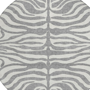 Homeroots 3' Artichoke Green And Ivory Animal Print Washable Area Rug For Indoor Or Outdoor Use, Durable Style 8' Round Polyester 600620