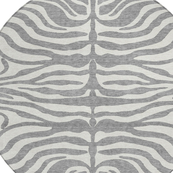 Homeroots 3' Artichoke Green And Ivory Animal Print Washable Area Rug For Indoor Or Outdoor Use, Durable Style 8' Round Polyester 600620