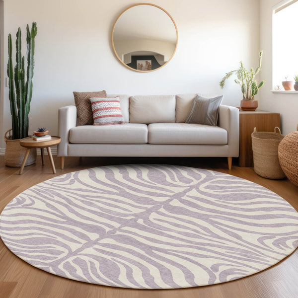 Homeroots 3' Artichoke Green And Ivory Animal Print Washable Area Rug For Indoor Or Outdoor Use, Durable Style 8' Round Polyester 600626