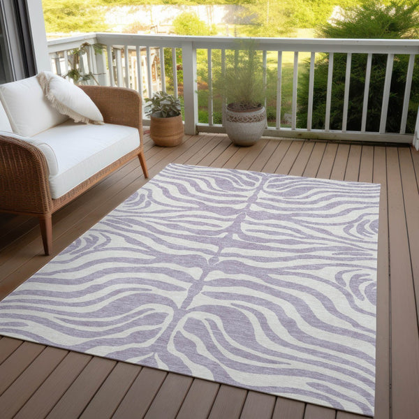 Homeroots 3' Artichoke Green And Ivory Animal Print Washable Area Rug For Indoor Or Outdoor Use, Durable Style 8' X 10' Polyester 600627